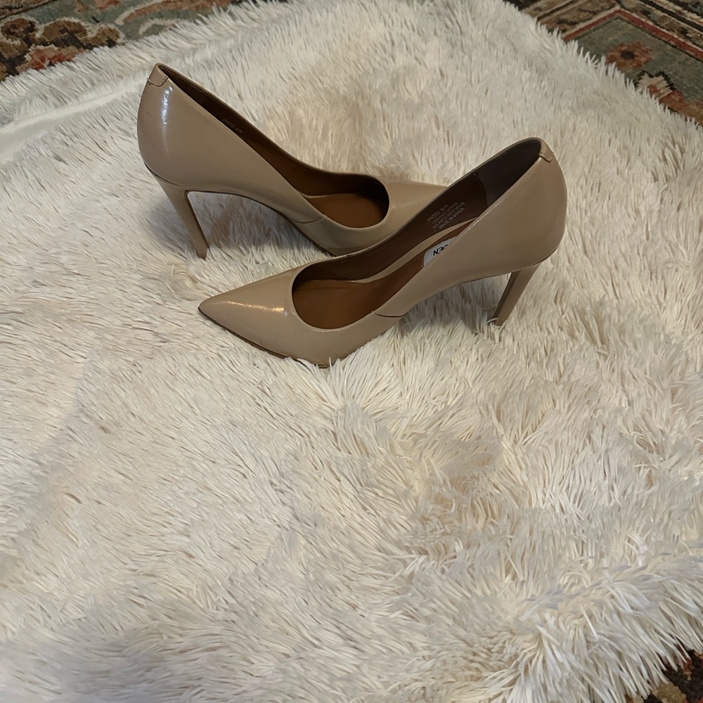 Steve Madden Proto leather nude heels